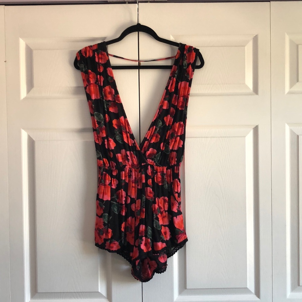 Billabong | Floral Romper | Medium